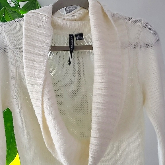 Sweater - Picture 2 of 3